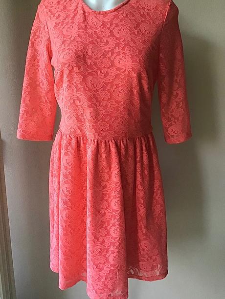 Krajkové šaty, 40