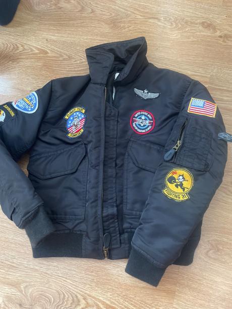 Frajerska pilot bundicka s cca134velkost, 134