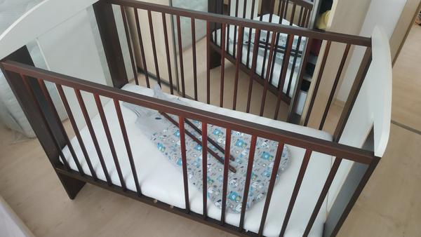 Postieľka - možnosť odmontovať jednu stranu