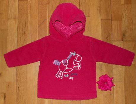 Huňatá mikina s koníkom super stav, early days,86