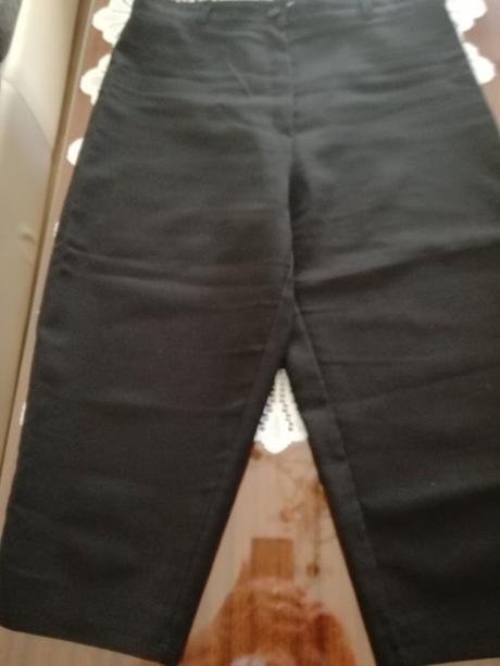 Trojštvrťove nohavice, 42