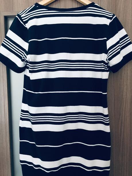 Kvalitné tričkové šaty na zips, l