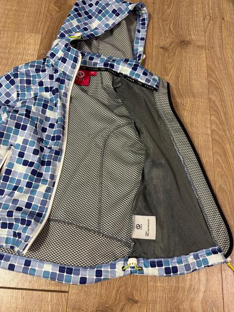 Softshelova bunda, 134