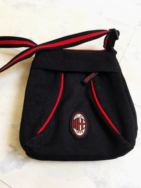 Obojstranná športová taška crossbody,