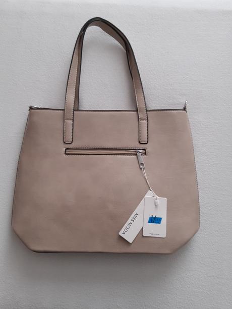 Béžová kabelka, 