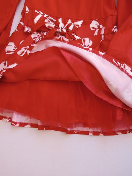 Luxusné šaty a dee, č. 128, 122