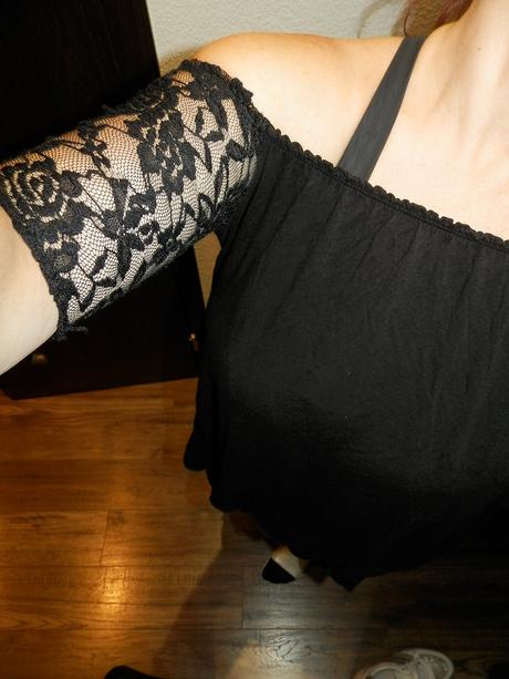 Bershka tielko s čipkou, bershka,xs