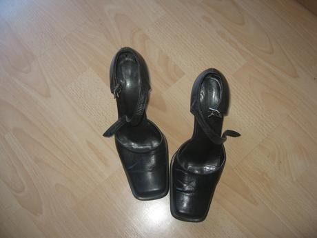 Kožené uzavreté sandálky, 37