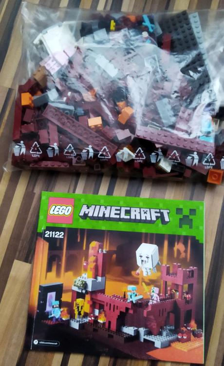 Lego minecraft  netherová pevnosť 21122, 
