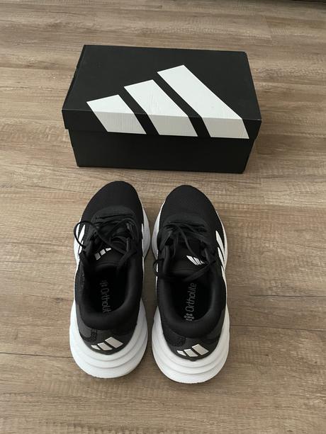 Adidas tenisky, adidas,39