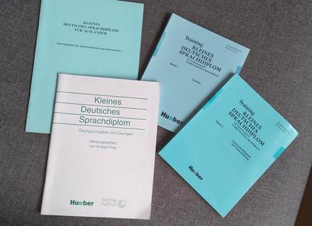 Kleines deutsches sprachdiplom učebnice,