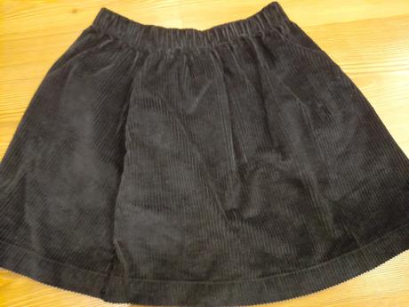 Mencestrova sukňa s vreckami, 128