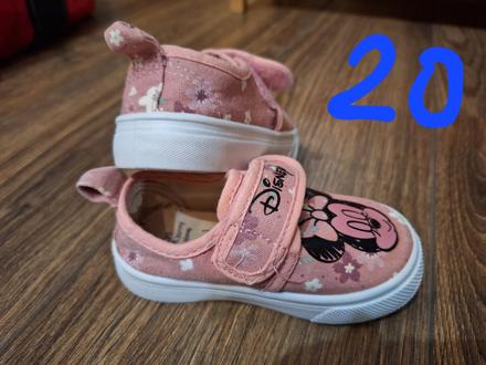 Predám rôzne topánky veĺkosti 19,20,21,22 pre diev, 21