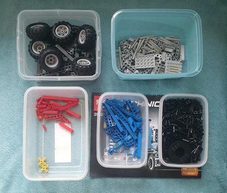 Skladačka - nákladný voz s kontajnerom, 