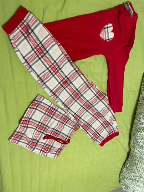 Pyzamka, 2x, vel. 134/140, f&f,134