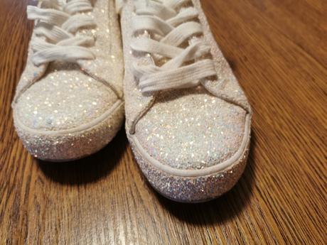 Botasky, reserved,35