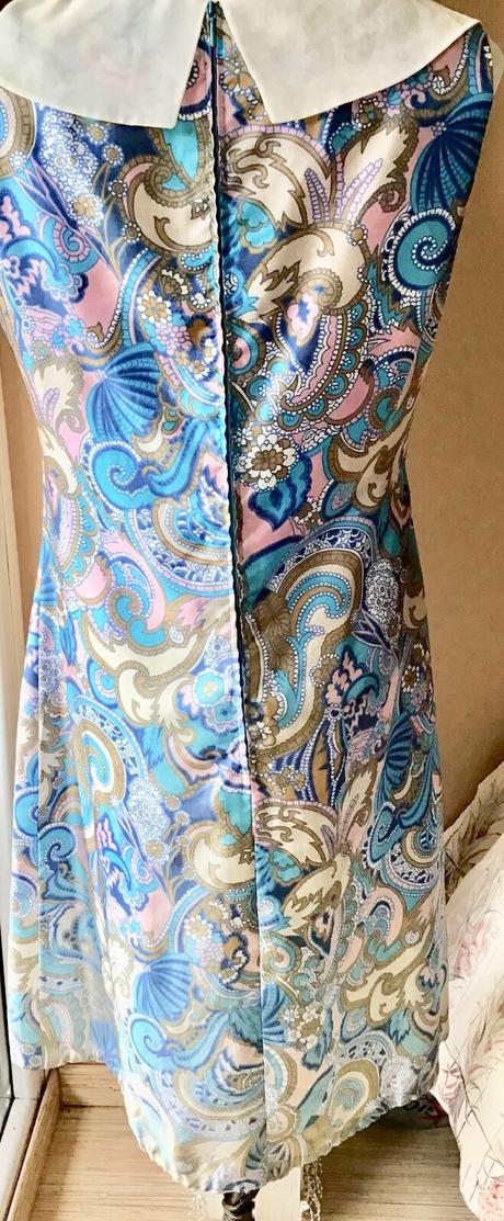 Saténové šaty/1a, 40