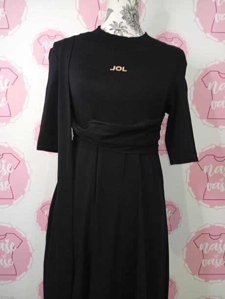 Nové šaty zdobené stuhou, m