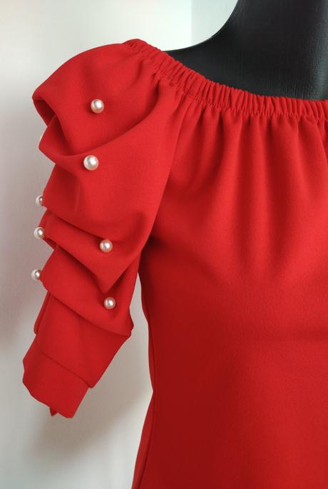 Elegantný červený top / blúzka s perličkami, m