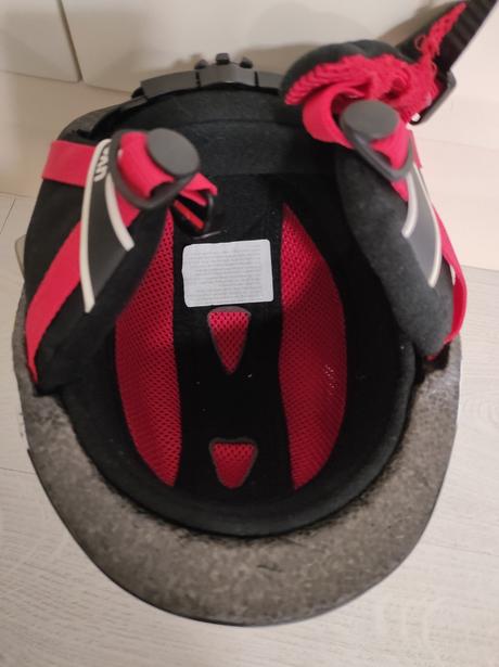 Lyžiarska prilba č.48-52cm, uvex,xs