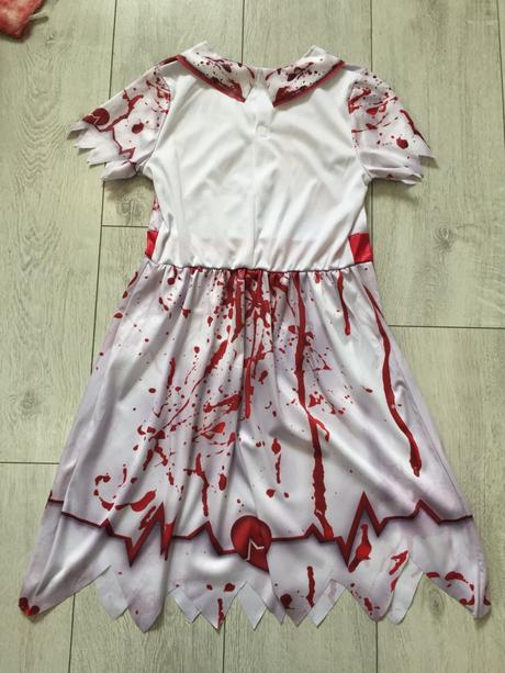 Dievčensky kostym zombie sestrička 8-10 rokov,