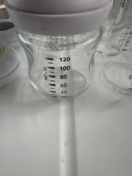 Avent sklenene flase, avent