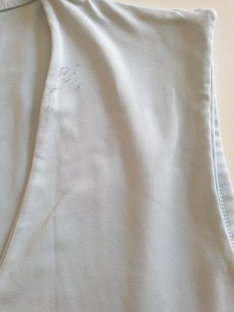 Bledomodré tielko, m