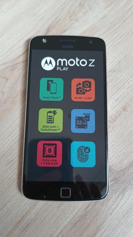 Maketa telefónu - motorola moto z play,