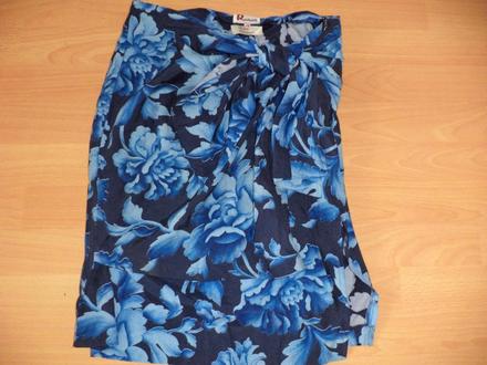 Damska sukna, 40