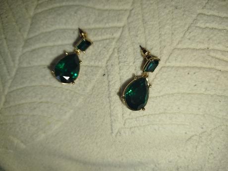 Smaragdové náušnice,