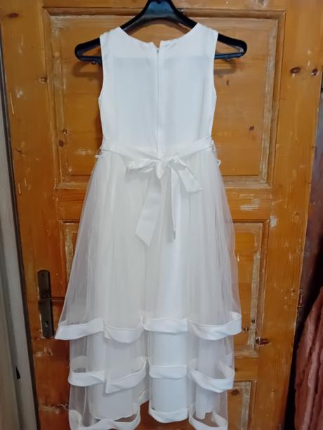 Šaty na prijímanie,top stav,cena už s obyc.postou, 140