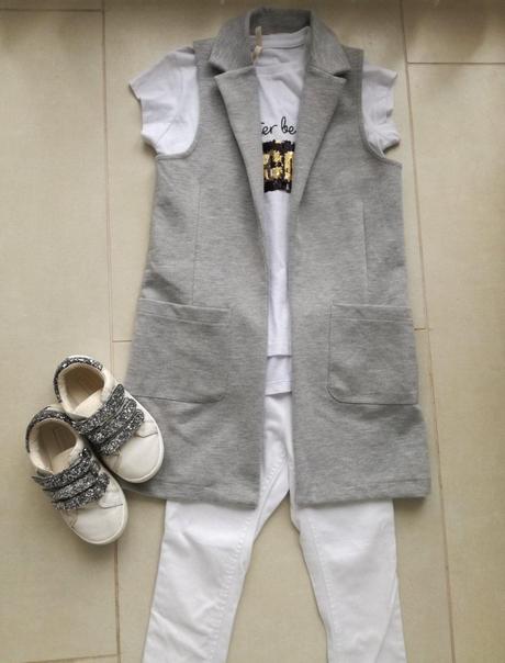 Vesticka, river island,140