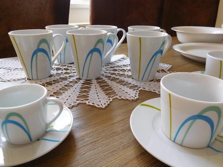 Porcelánová sada na čajík+kapučíno+kávičku-nová, 