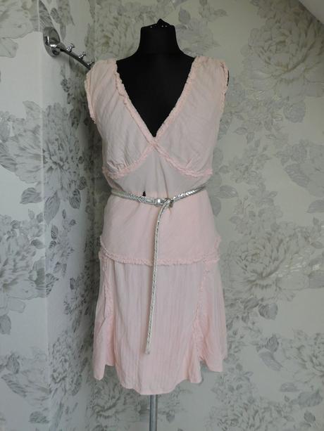 Luxusny hodvabny letny kostym, 38