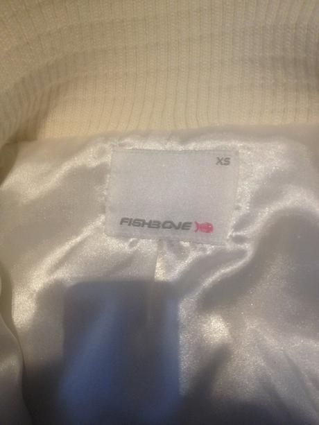 Znackova kozusinkova bundicka, fishbone,xs