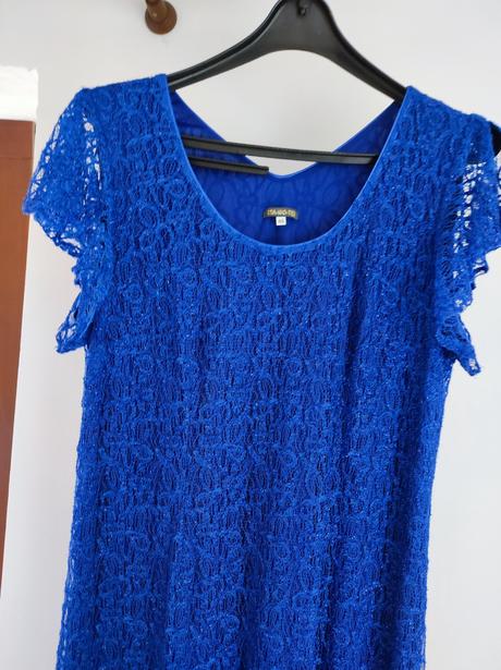 Spoločenské šaty., 48