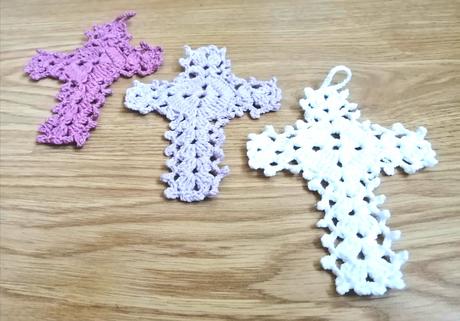 Háčkovaný krížik, handmade, rôzne farby, 
