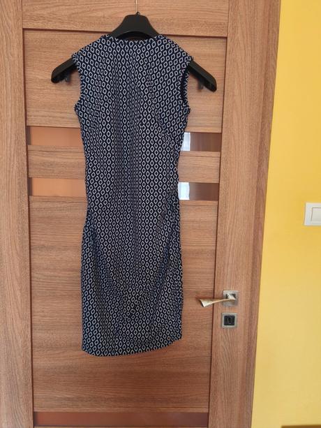 Tehot.obleč.(2x rifle,šaty+ rolák,pančuchy gratis), 36