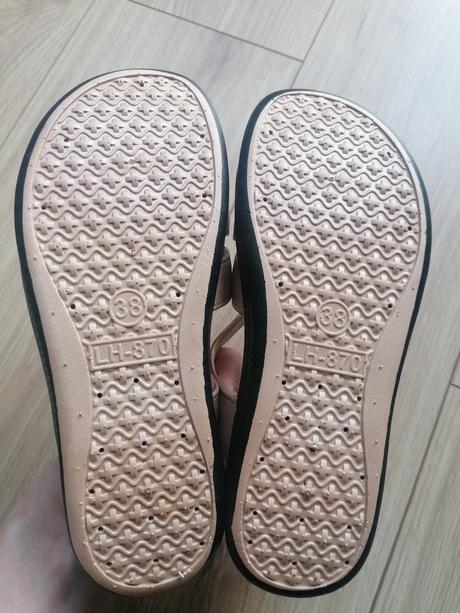 Pohodlné sandálky, 38