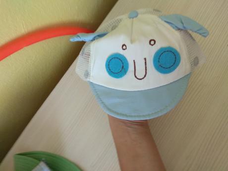 Vzdušná šiltovka s uškami, 80