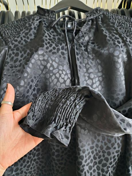 Blúzka saténová, m