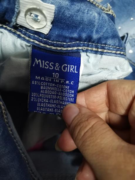 Trojštvrťové nohavice, 140