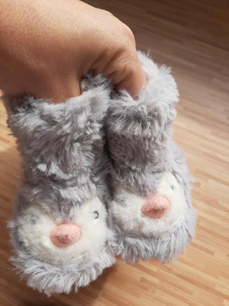 Tucniacikove capacky / cizmicky 6-12 mes., next,18