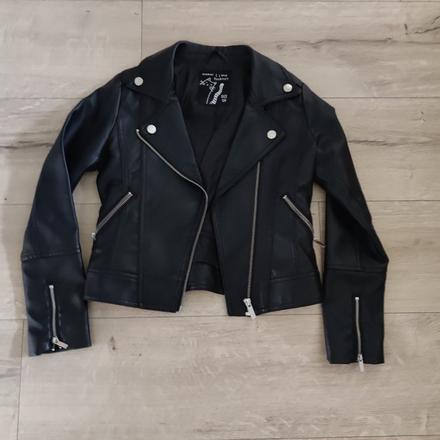 Koženka, reserved,134