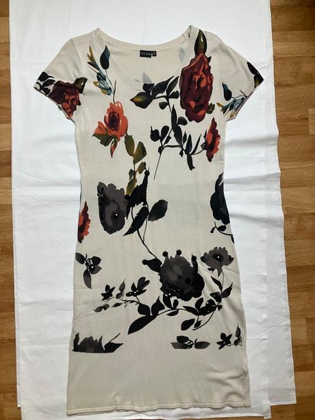 Floral bodycon šaty / elegantné béžové šaty s kvet, l
