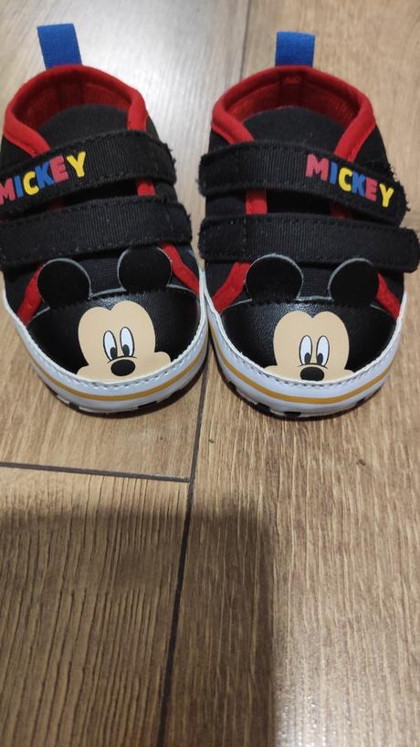 Capacky mickey mousse, primark,18