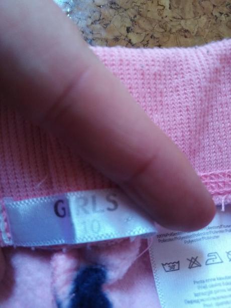 Srdiečkové tepláky, 110