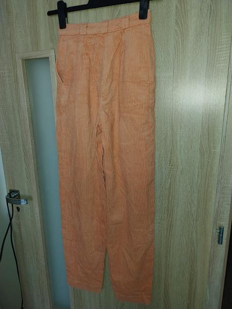 Menčestrové nohavice č.36-38, 36