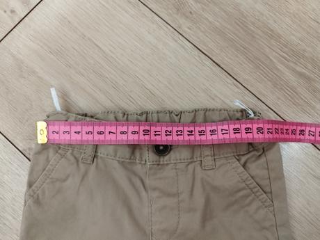 Nádherné nohavice, c&a,68