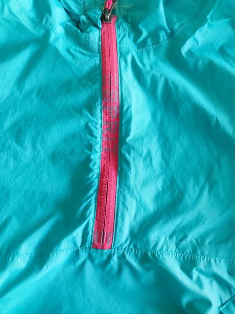 Tenká bunda, esprit,104